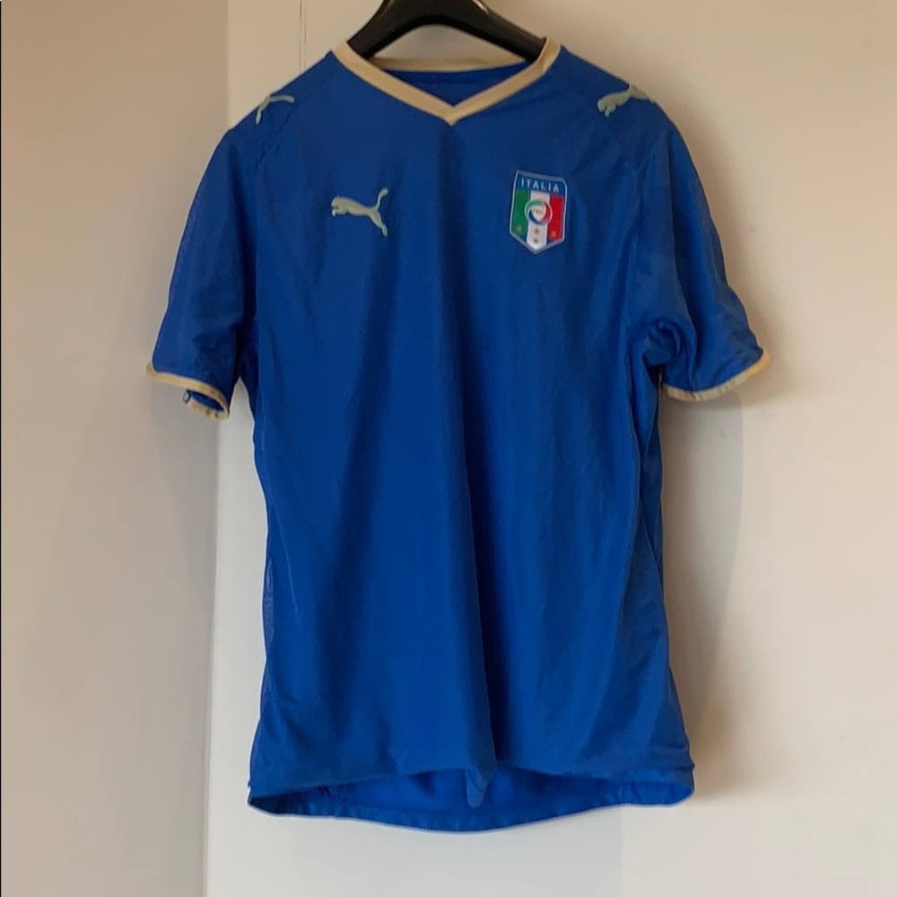 Puma ITALIA National Team Soccer Jersey (SMALL)
